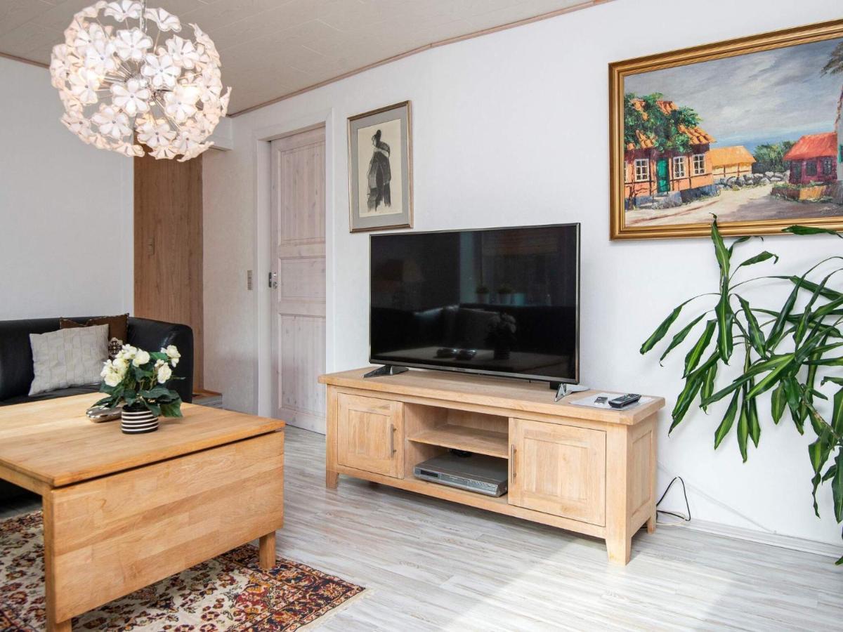 2 Person Holiday Home In Gr Sten Gråsten Eksteriør billede