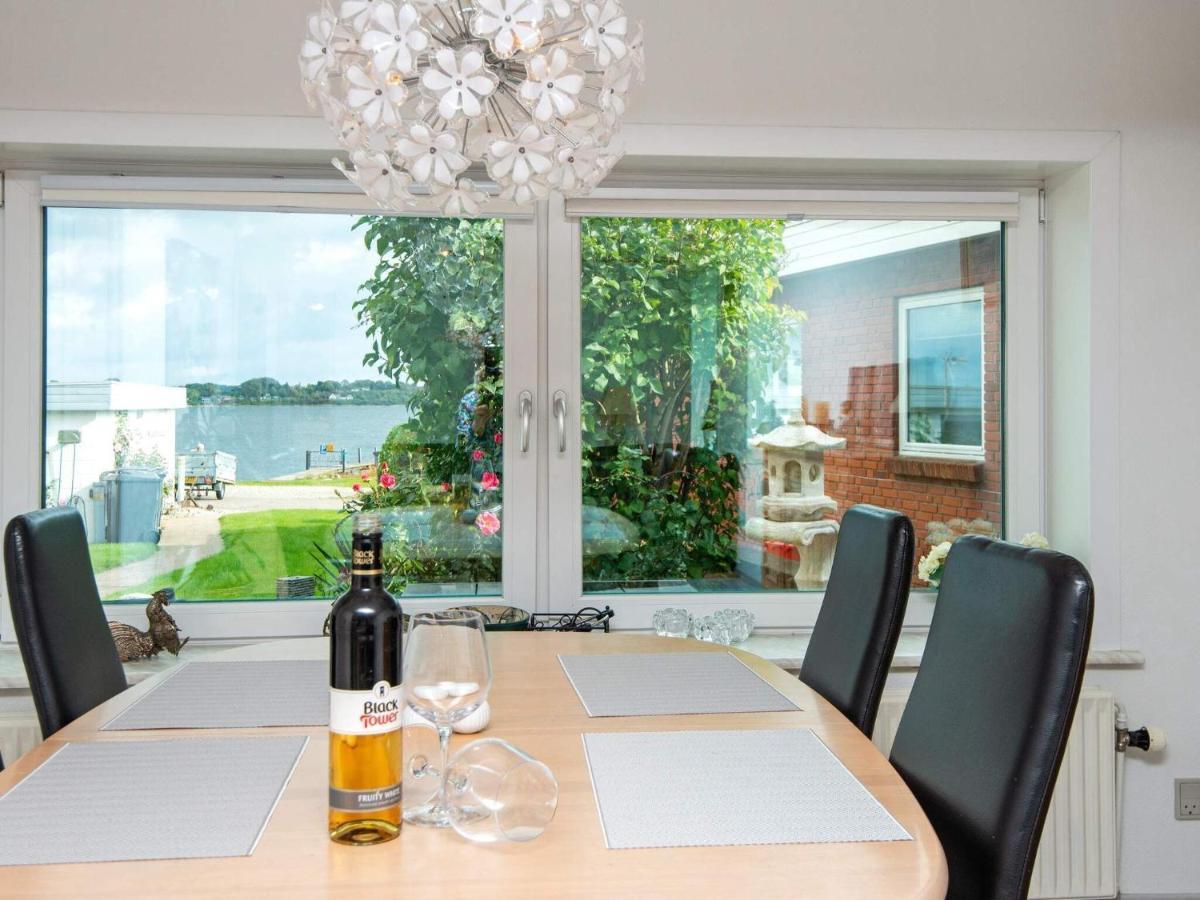 2 Person Holiday Home In Gr Sten Gråsten Eksteriør billede